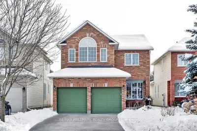 312 SHELLBROOK Way, Hunt Club - South Keys and Area, ON K1T 4E1