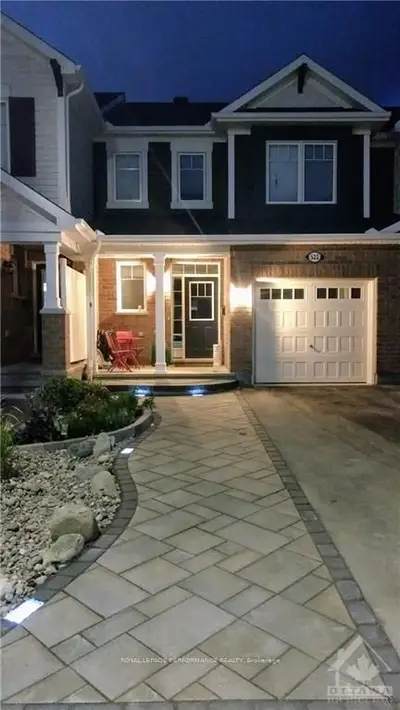 522 BROADLEAF Street, Orleans - Cumberland and Area, ON K4A 1A3
