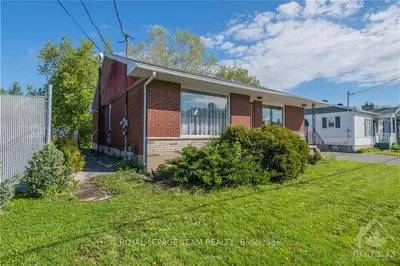 883 NOTRE DAME Street, Russell, ON K0A 1W1