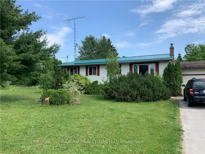 5 POLK Crescent, Rideau Lakes, ON K0G 1V0