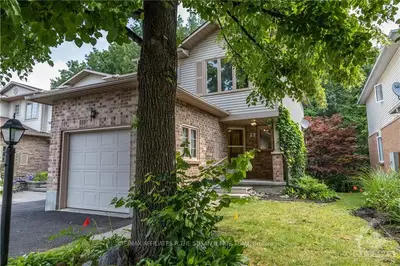 23 RAVENSCROFT Court, Stittsville - Munster - Richmond, ON K2S 1R3