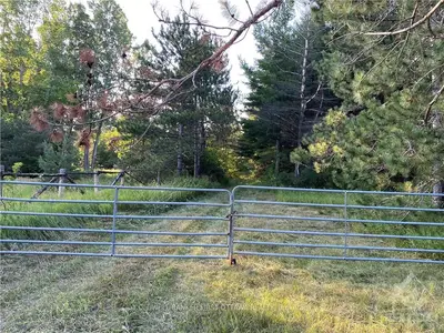 6109 OSGOODE MAIN Street, Greely - Metcalfe - Osgoode - Vernon and Area, ON K0A 2W0