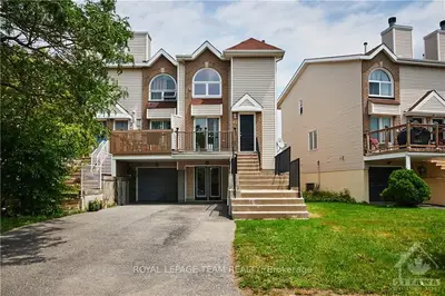 61 Thornbury Crescent, South Of Baseline To Knoxdale, On K2g 6c4