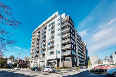 7 Marquette Avenue 319, Vanier and Kingsview Park, ON K1L 8A7