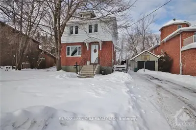 1297 Kitchener Avenue, Hunt Club - South Keys And Area, On K1v 6w3