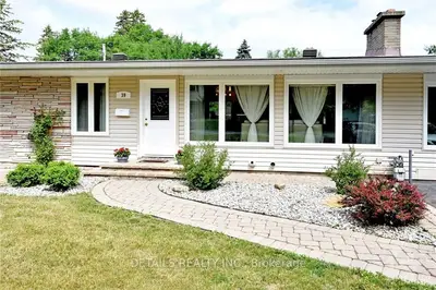 39 FOOTHILLS Drive, Bells Corners and South to Fallowfield, ON K2H 6K6