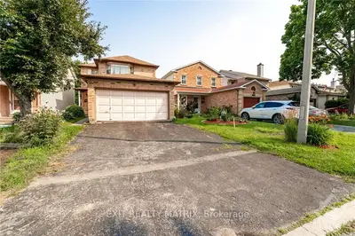 1585 DES SERINS Lane, Orleans - Convent Glen and Area, ON K1C 5A9