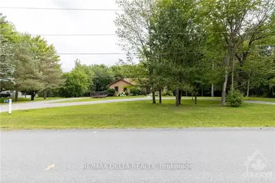 3 Dubuc Street, Alfred And Plantagenet, On K0b 1a0