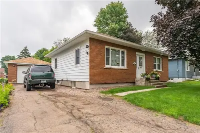 341 PERRAULT Street, Pembroke, ON K8A 1Z4