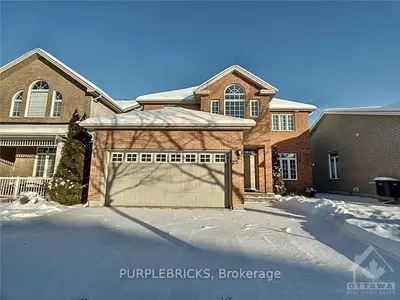 25 REMEMBRANCE Crescent, Alta Vista and Area, ON K1G 6P6