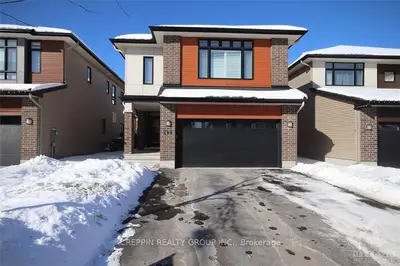 289 MOUNT NEBO Way, Blossom Park - Airport and Area, ON K1X 0E1
