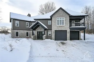 1828 EMMETT Road, Orleans - Cumberland and Area, ON K4C 1S1