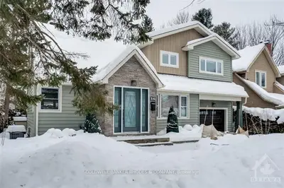 36 ARUNDEL Avenue, Manor Park - Cardinal Glen and Area, ON K1K 0B6