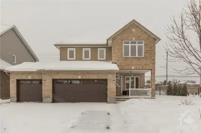 212 TRAILGATE Street, Blossom Park - Airport and Area, ON K1V 0Z9