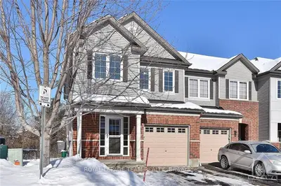 217 MOREL, Stittsville - Munster - Richmond, ON K2S 0M8