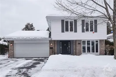 575 DUFF Crescent, Beacon Hill North - South and Area, ON K2J 7C6