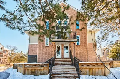 1 STONEBANK Crescent 2, Bells Corners and South to Fallowfield, ON K2H 9M3