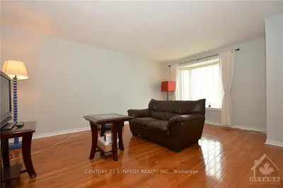 883 GREENBRIAR Avenue, Mooneys Bay - Carleton Heights and Area, ON K2C 0J8