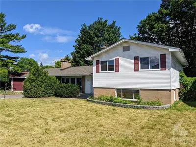 35 VIEWMOUNT Drive, Meadowlands - Crestview and Area, ON K2G 3C4