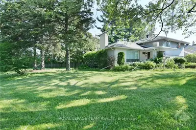 365 Crestview Road, Alta Vista And Area, On K1h 5g7