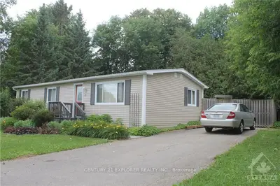 17 CASSELL Lane, Rideau Lakes, ON K7A 4S5