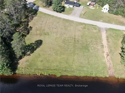 000 FLYING CLUB Road, Greater Madawaska, ON K0J 2R0