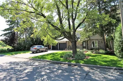 2158 BEAUMONT Road, Alta Vista and Area, ON K1H 5V3