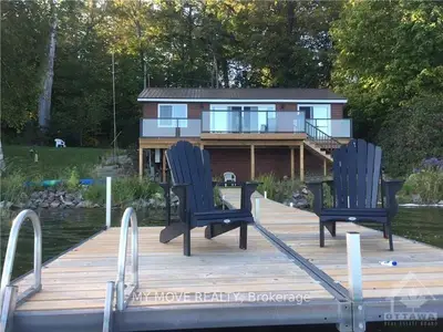 880 North Shore Lane, Leeds And The Thousand Islands, On K0e 1n0