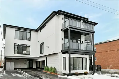 10 CHAPLEAU Avenue B, New Edinburgh - Lindenlea, ON K1M 1E3