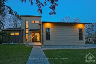 40 ROTHWELL Drive, Beacon Hill North - South and Area, ON K1J 7G4
