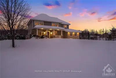 100 KING ARTHUR Street, Orleans - Cumberland and Area, ON K4C 0A2