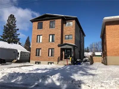 279 GLYNN Street, Overbrook - Castleheights and Area, ON K1K 1R9