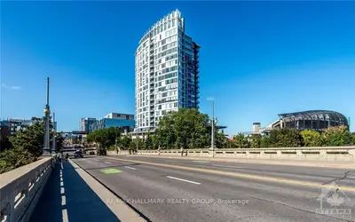 1035 BANK Street 201, Glebe - Ottawa East and Area, ON K1S 5K3