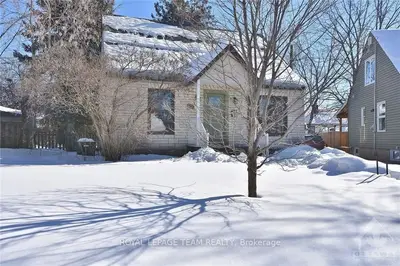 30 VISCOUNT Avenue, Carlington - Central Park, ON K1Z 7M7