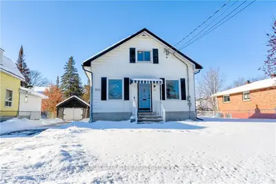 700 MARY Street, Pembroke, ON K8A 5X7