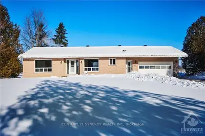 3507 OLD MONTREAL Road, Orleans - Cumberland and Area, ON K4C 1H8