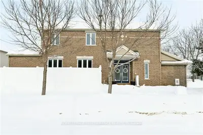 2081 MELETTE Crescent, Orleans - Cumberland and Area, ON K4A 4X2