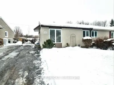 134 ROTHESAY Drive, Kanata, ON K2L 1P1