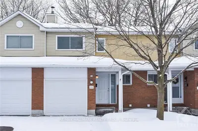 48 Esterlawn, Mckellar Heights - Glabar Park And Area, On K2a 4b6