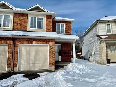 23 INVERKIP Avenue, Hunt Club - South Keys and Area, ON K1T 4B7
