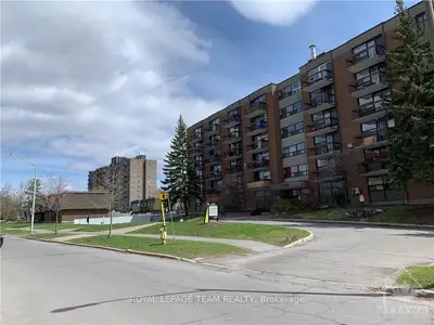 2920 FAIRLEA Crescent 209, Hunt Club - South Keys and Area, ON K1V 8T9
