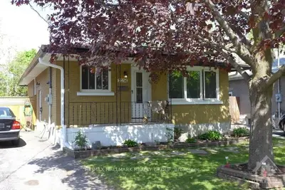 2256 UTAH Street A, Alta Vista and Area, ON K1H 7W8