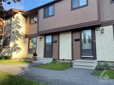 1294 BELGATE Way, Cyrville - Carson Grove - Pineview, ON K1J 8P9