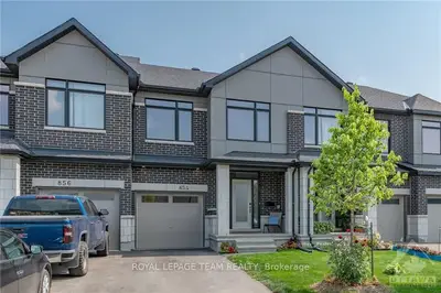 854 CLAPHAM Terrace, Stittsville - Munster - Richmond, ON K2S 2P1