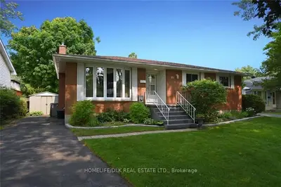 25 VANIER Drive, Brockville, ON K6V 3J6