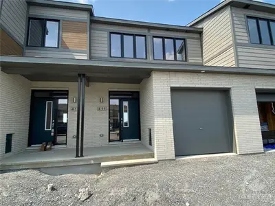 411 COPE Drive, Kanata, ON K2V 0C7