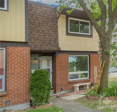 6153 BROOKSIDE Lane, Orleans - Convent Glen and Area, ON K1C 2K6