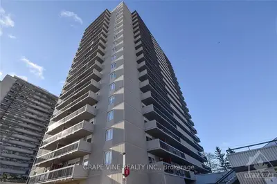 158B MCARTHUR Avenue 104, Vanier and Kingsview Park, ON K1L 8C9