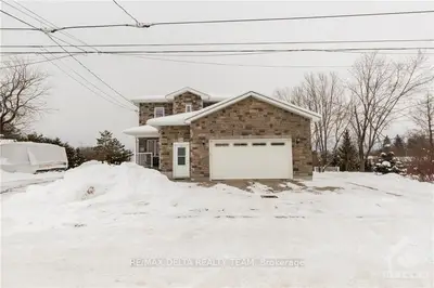 7097-7099 NOTRE-DAME Street, Orleans - Convent Glen and Area, ON K1C 1J1