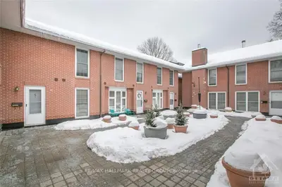319 MACKAY Street 5, New Edinburgh - Lindenlea, ON K1M 2B7